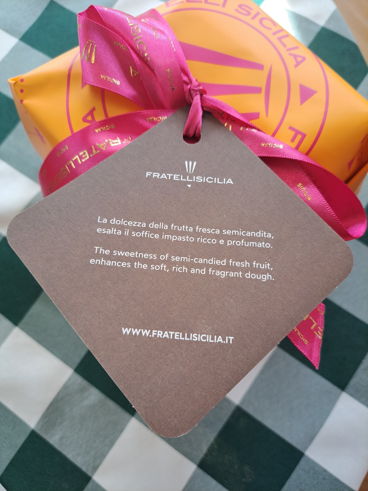 Peach and Saffron Panettone Tag