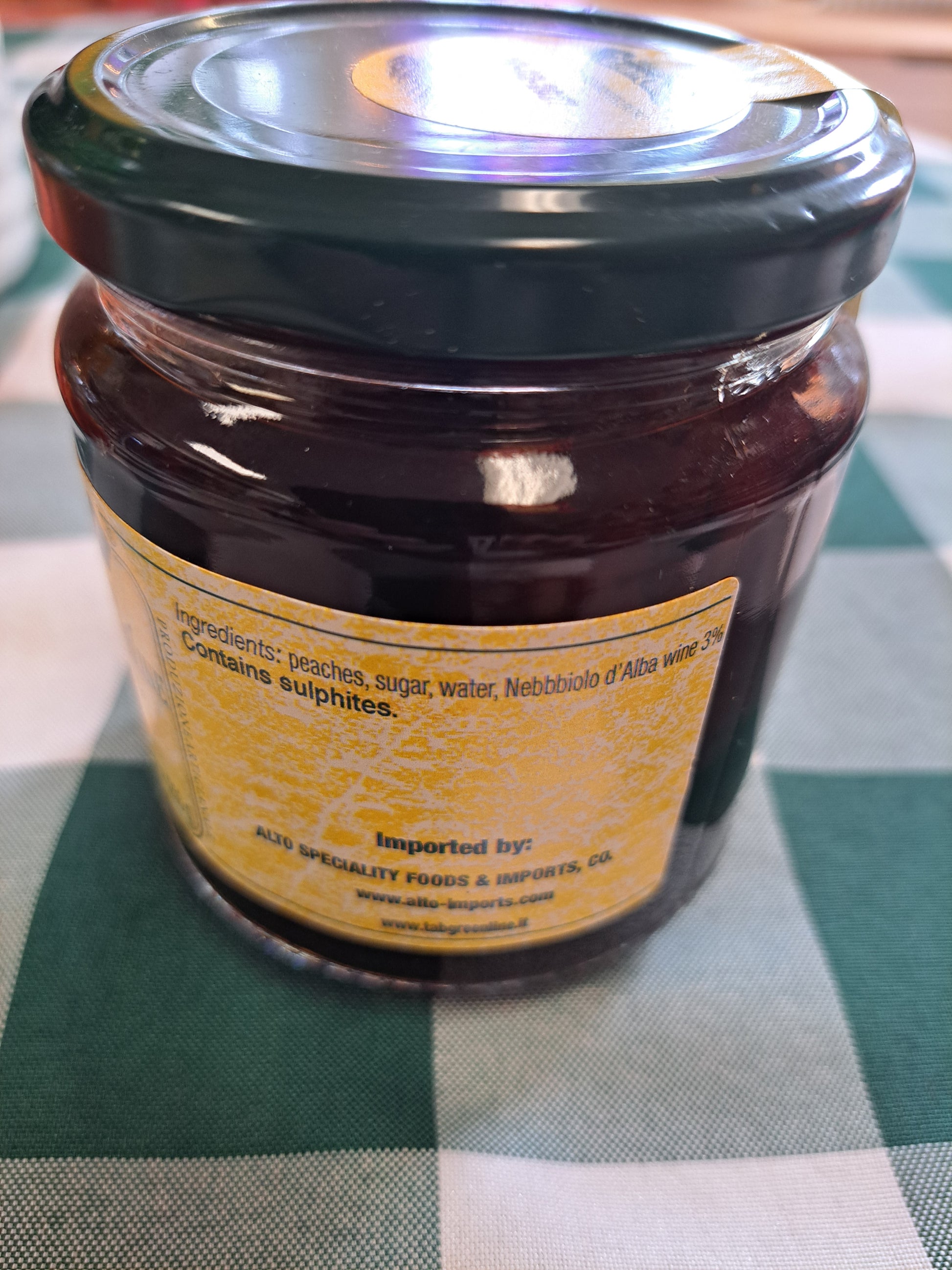 Peaches in Nebbiolo D'Alba Wine Info